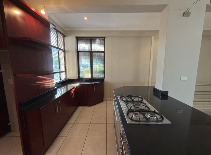 To Let 4 Bedroom Property for Rent in Umhlanga KwaZulu-Natal