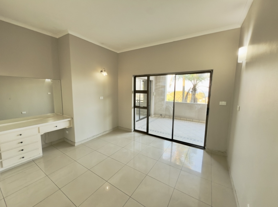To Let 4 Bedroom Property for Rent in Umhlanga KwaZulu-Natal