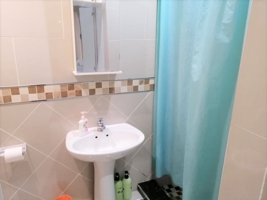 To Let 1 Bedroom Property for Rent in Bluff KwaZulu-Natal