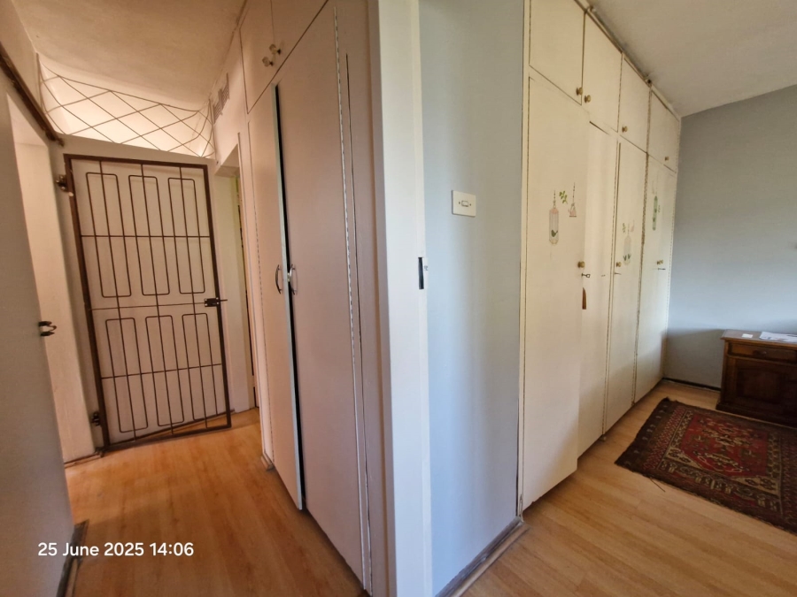 6 Bedroom Property for Sale in Malvern KwaZulu-Natal