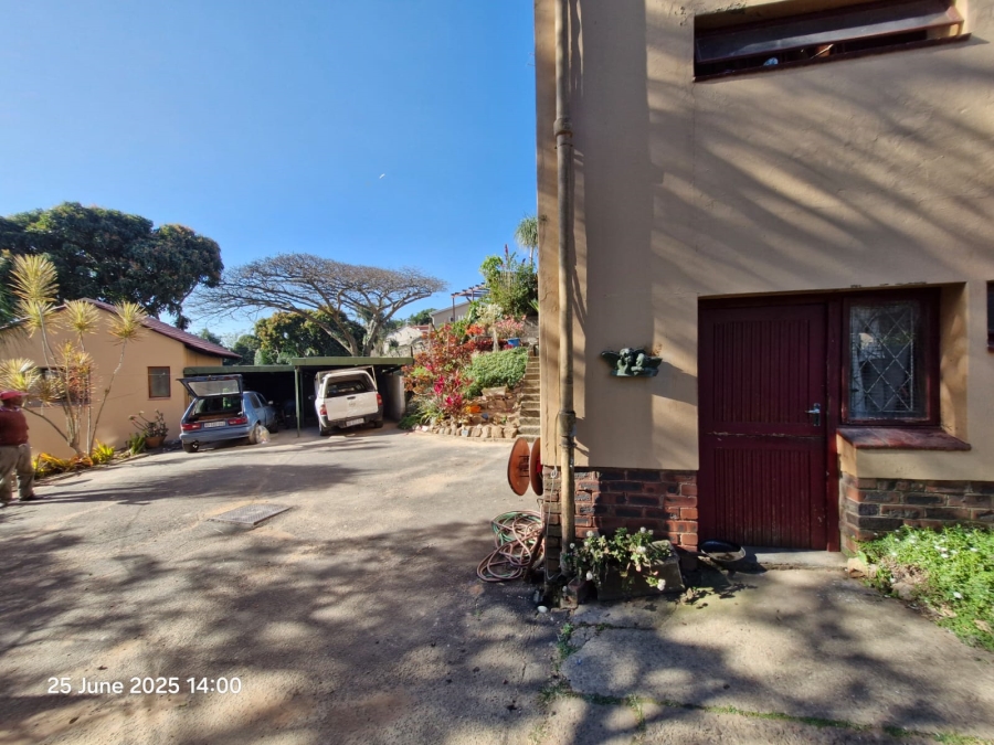 6 Bedroom Property for Sale in Malvern KwaZulu-Natal