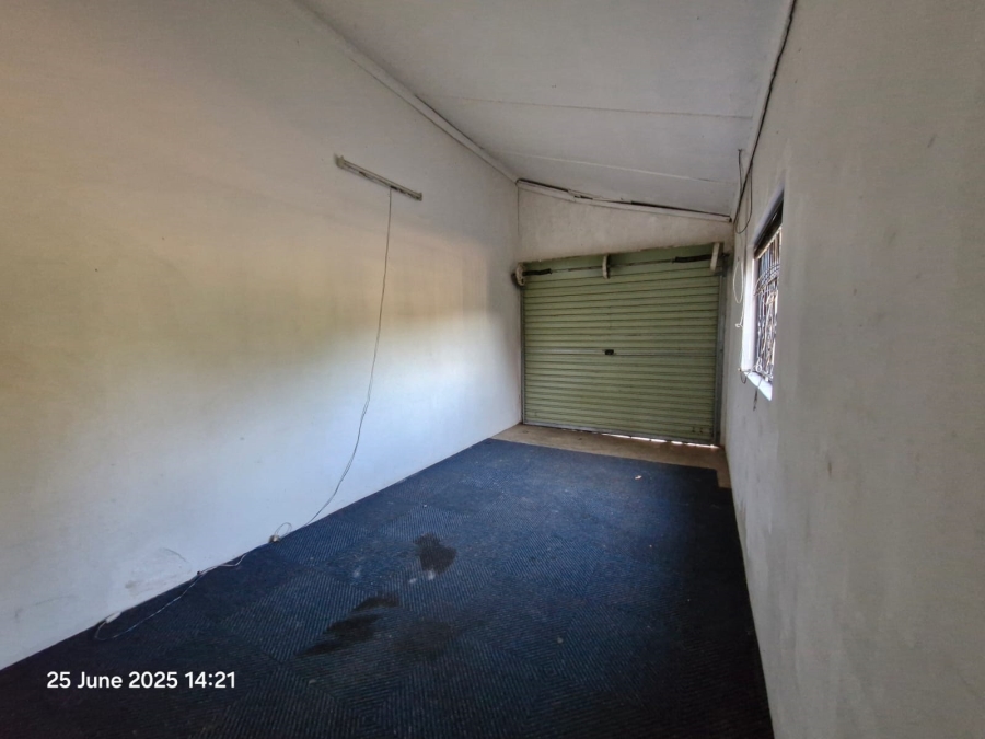6 Bedroom Property for Sale in Malvern KwaZulu-Natal