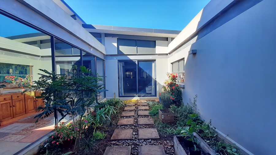 4 Bedroom Property for Sale in Palm Lakes Estate KwaZulu-Natal