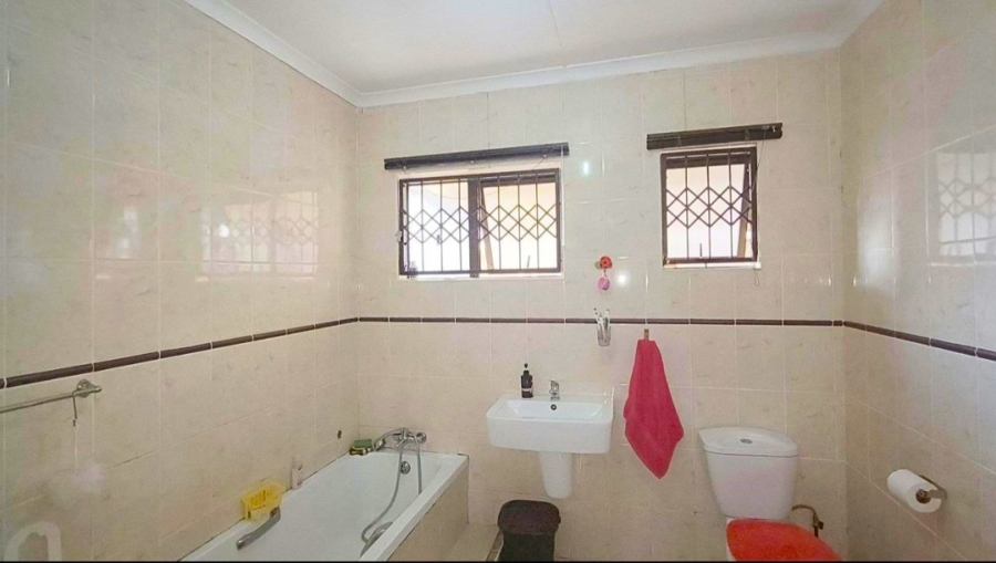 3 Bedroom Property for Sale in Bakerville Heights KwaZulu-Natal