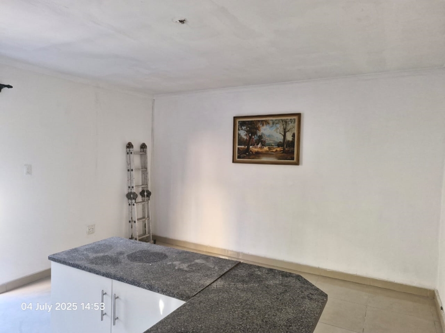 To Let 2 Bedroom Property for Rent in Bellair KwaZulu-Natal