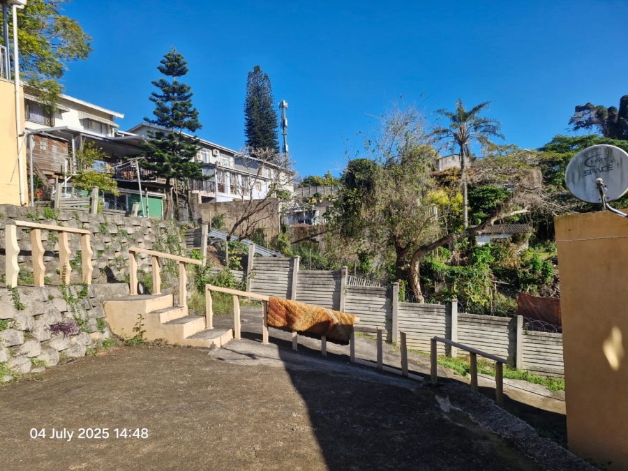 To Let 2 Bedroom Property for Rent in Bellair KwaZulu-Natal