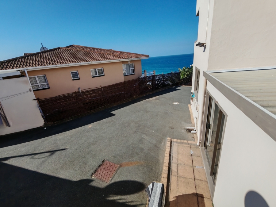 8 Bedroom Property for Sale in Ocean View KwaZulu-Natal