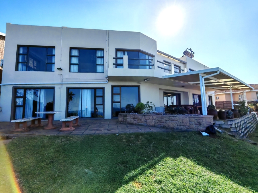 8 Bedroom Property for Sale in Ocean View KwaZulu-Natal