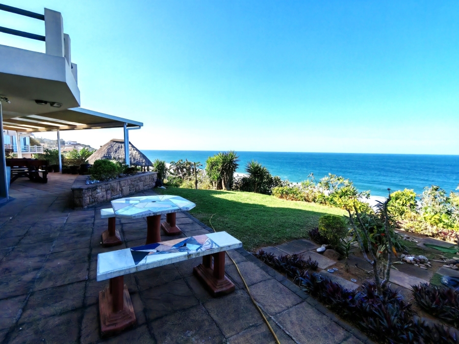 8 Bedroom Property for Sale in Ocean View KwaZulu-Natal