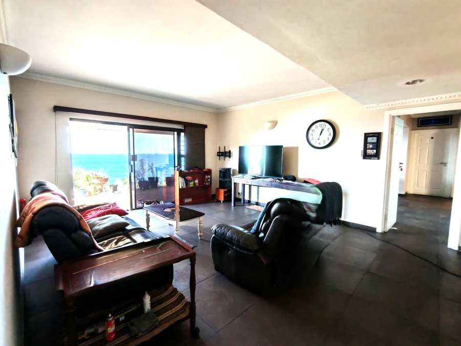 8 Bedroom Property for Sale in Ocean View KwaZulu-Natal