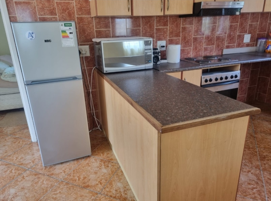 To Let 2 Bedroom Property for Rent in Somerset Park KwaZulu-Natal