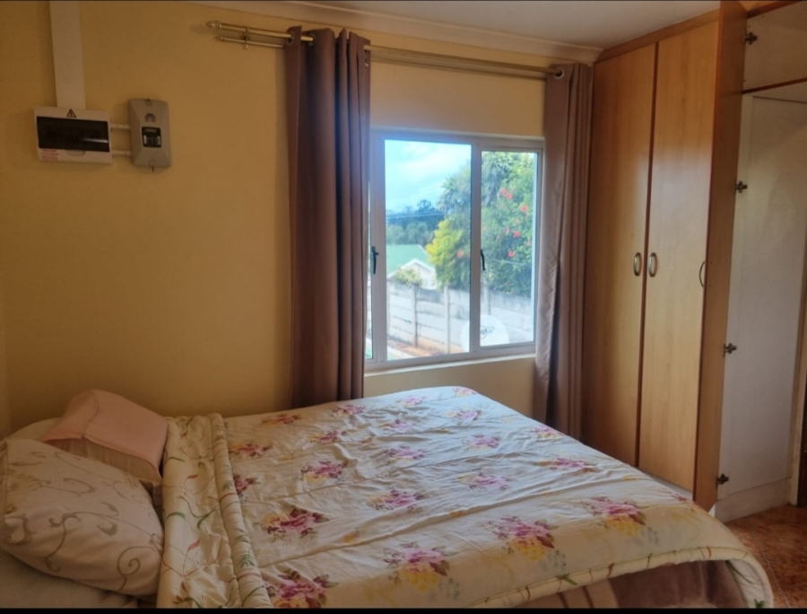 To Let 2 Bedroom Property for Rent in Somerset Park KwaZulu-Natal