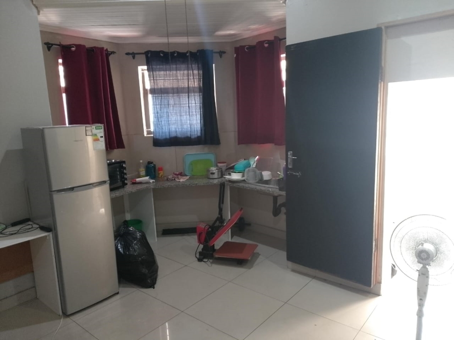 7 Bedroom Property for Sale in Glenwood KwaZulu-Natal