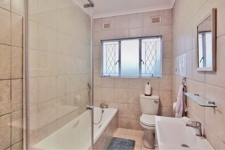 To Let 3 Bedroom Property for Rent in Leonard KwaZulu-Natal