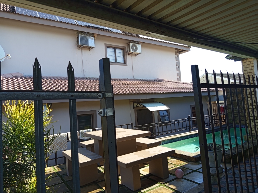 4 Bedroom Property for Sale in Woodview KwaZulu-Natal