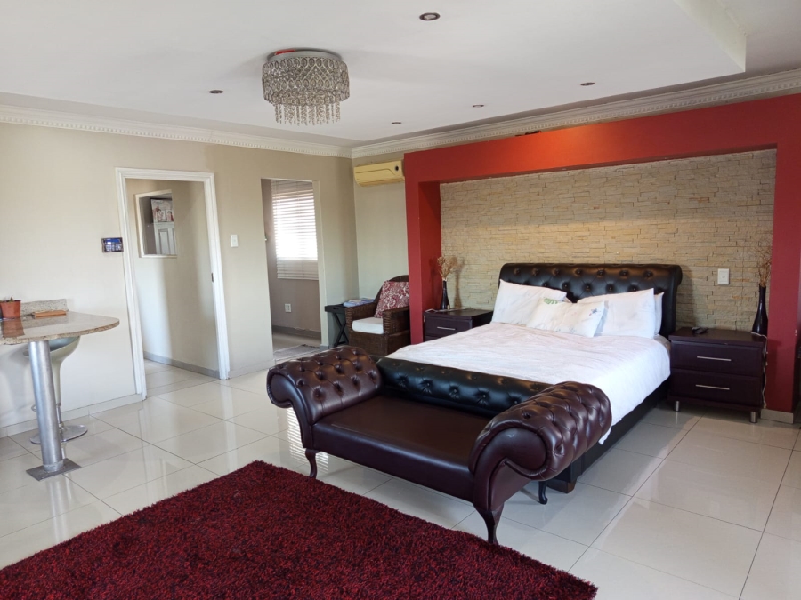 4 Bedroom Property for Sale in Woodview KwaZulu-Natal