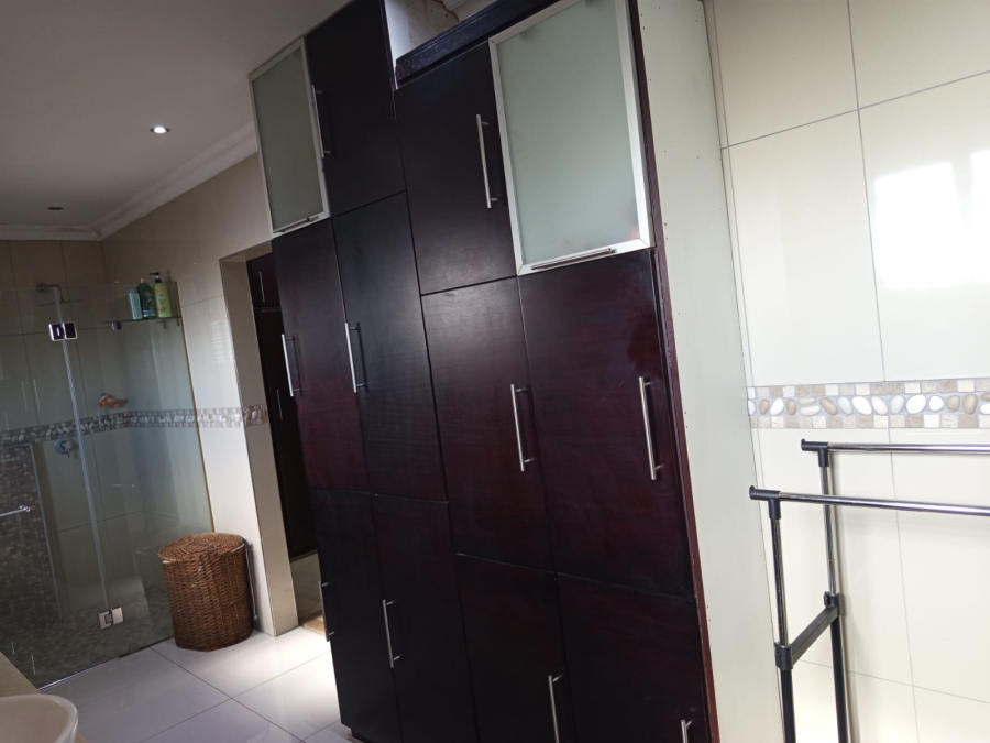 4 Bedroom Property for Sale in Woodview KwaZulu-Natal