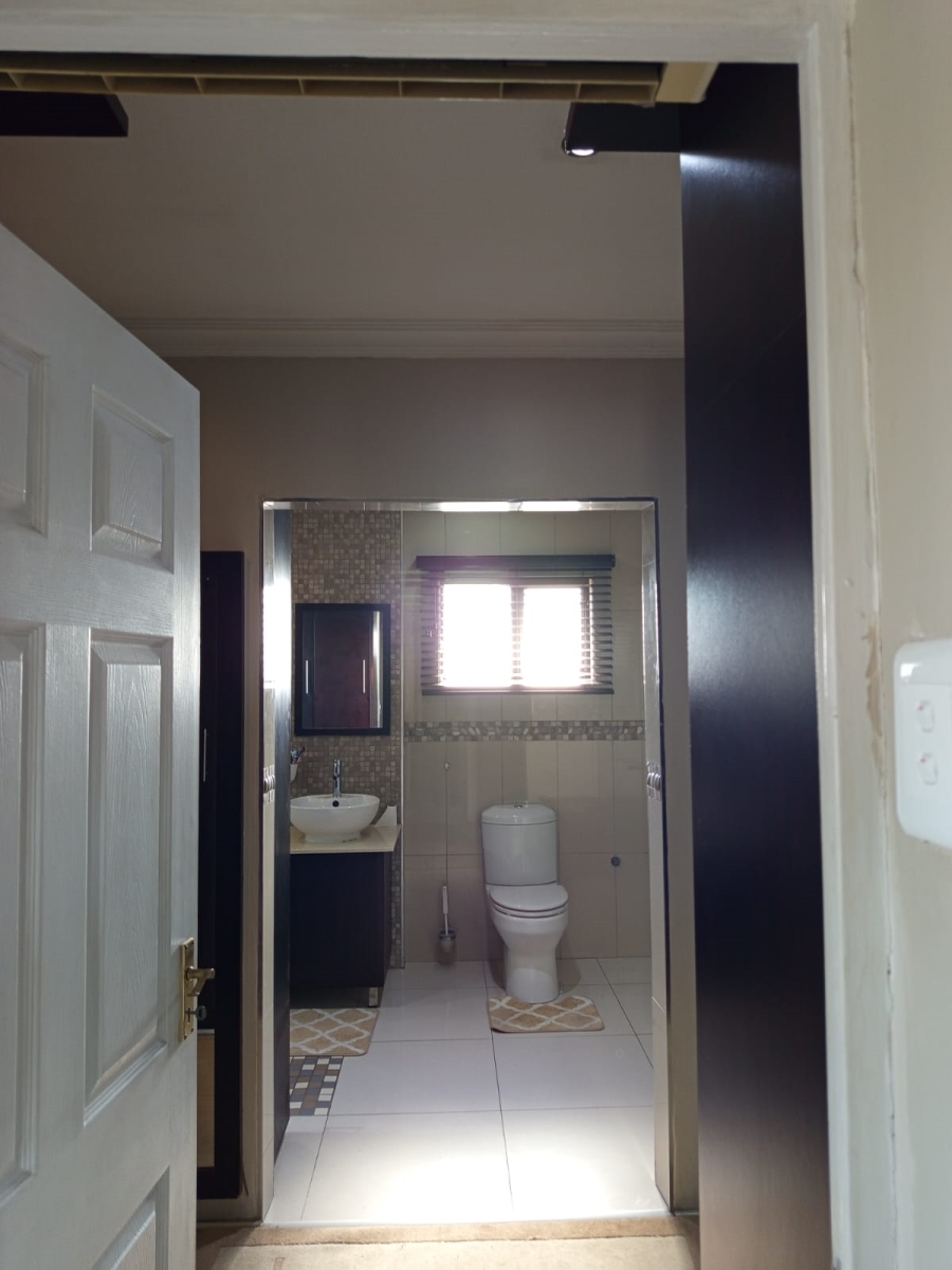 4 Bedroom Property for Sale in Woodview KwaZulu-Natal