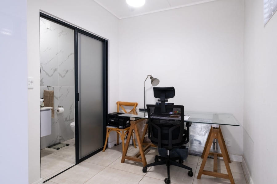 To Let 2 Bedroom Property for Rent in Izinga Estate KwaZulu-Natal