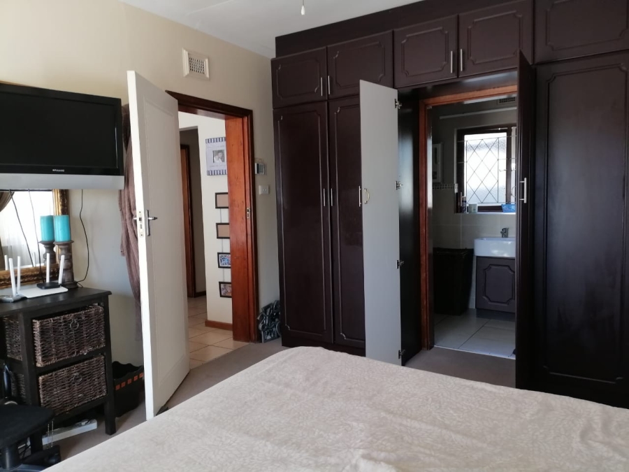 3 Bedroom Property for Sale in Scottburgh South KwaZulu-Natal