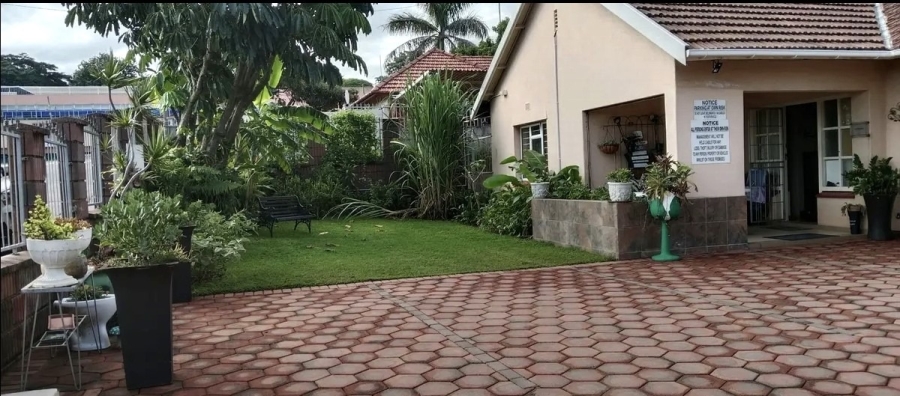 9 Bedroom Property for Sale in Ocean View KwaZulu-Natal
