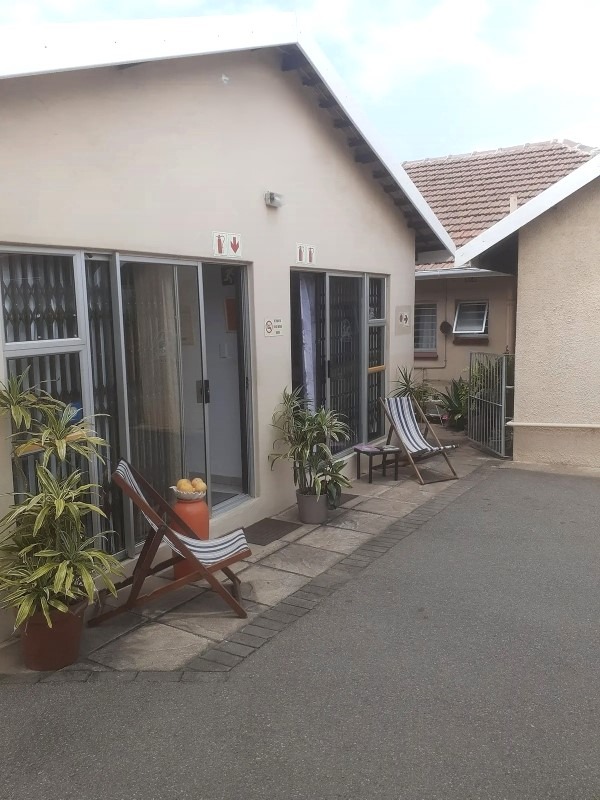 9 Bedroom Property for Sale in Ocean View KwaZulu-Natal