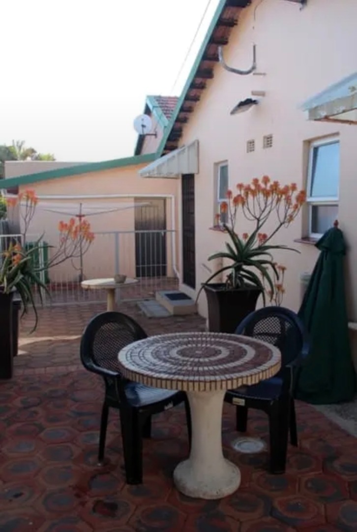 9 Bedroom Property for Sale in Ocean View KwaZulu-Natal