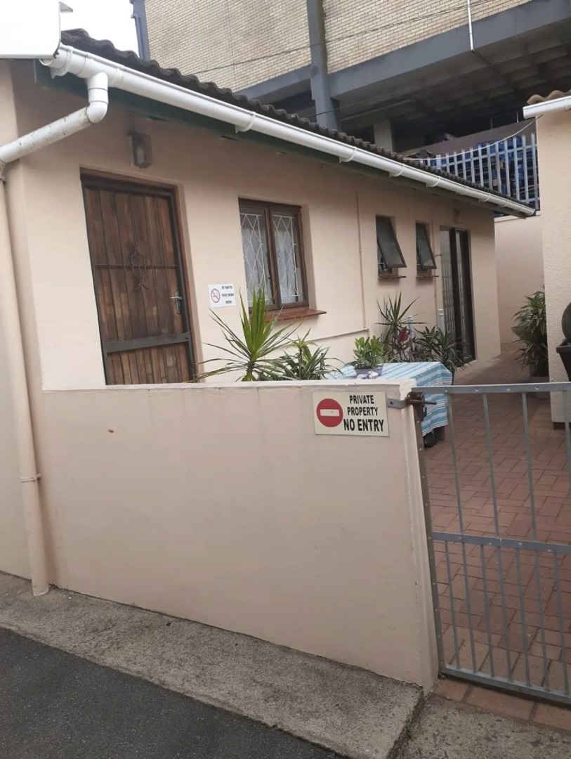 9 Bedroom Property for Sale in Ocean View KwaZulu-Natal