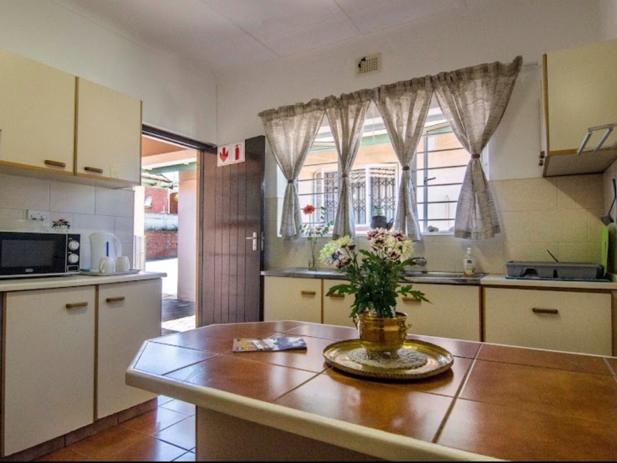 9 Bedroom Property for Sale in Ocean View KwaZulu-Natal