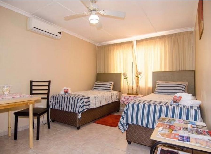 9 Bedroom Property for Sale in Ocean View KwaZulu-Natal