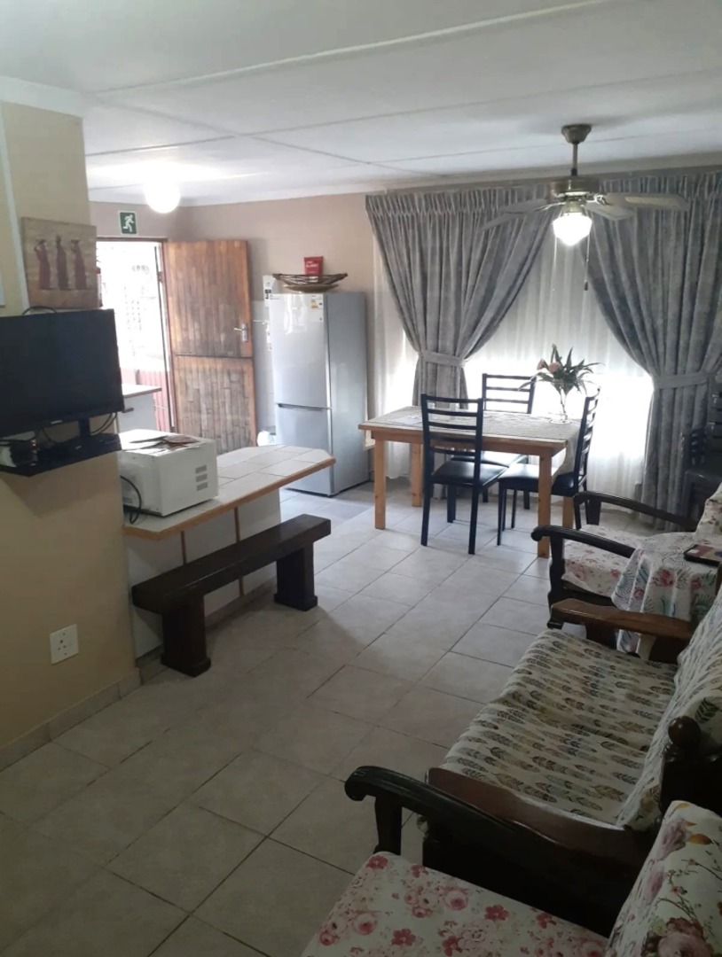 9 Bedroom Property for Sale in Ocean View KwaZulu-Natal