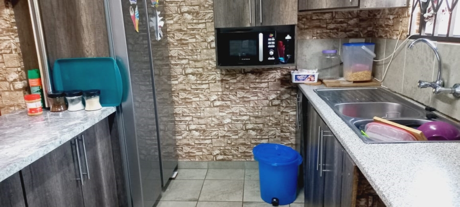 3 Bedroom Property for Sale in Ngwelezana KwaZulu-Natal