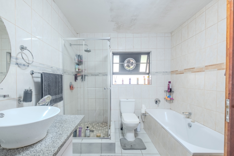 3 Bedroom Property for Sale in Glen Hills KwaZulu-Natal