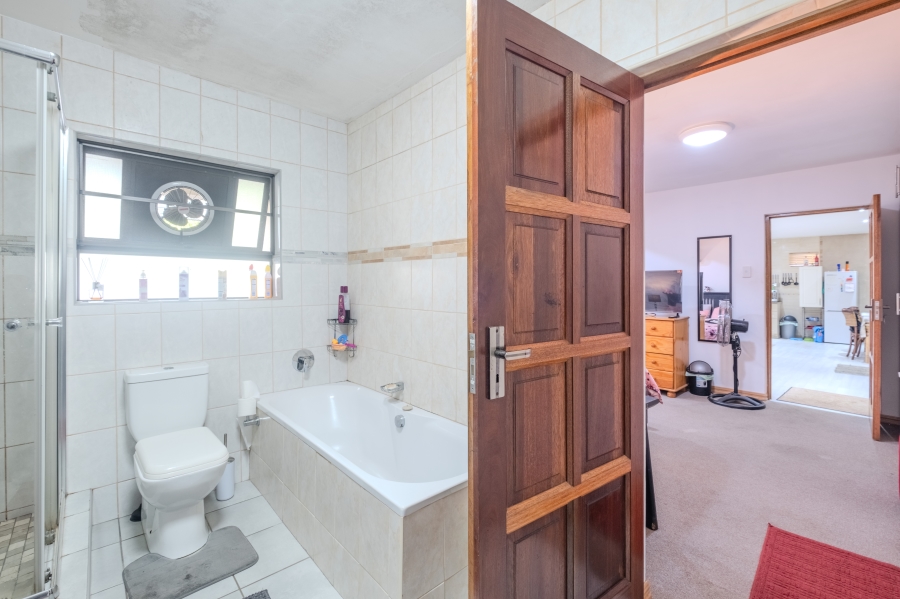 3 Bedroom Property for Sale in Glen Hills KwaZulu-Natal