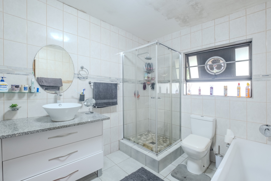 3 Bedroom Property for Sale in Glen Hills KwaZulu-Natal