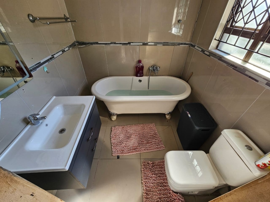 4 Bedroom Property for Sale in Klaarwater KwaZulu-Natal