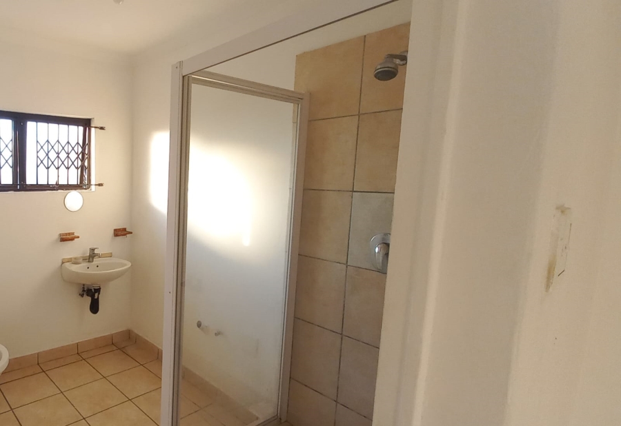 To Let 2 Bedroom Property for Rent in Silverglen KwaZulu-Natal