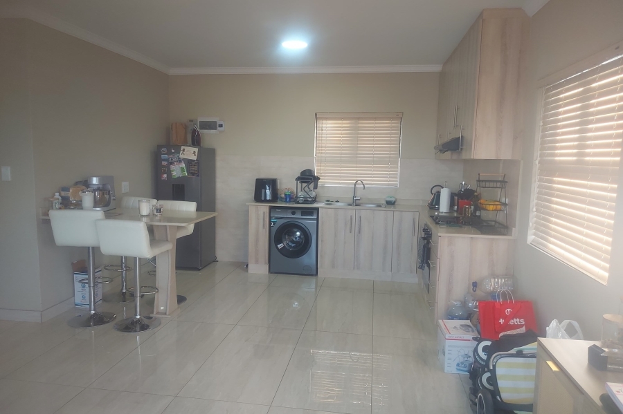 To Let 2 Bedroom Property for Rent in Sherwood KwaZulu-Natal