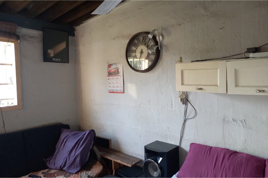 1 Bedroom Property for Sale in Greenbury KwaZulu-Natal