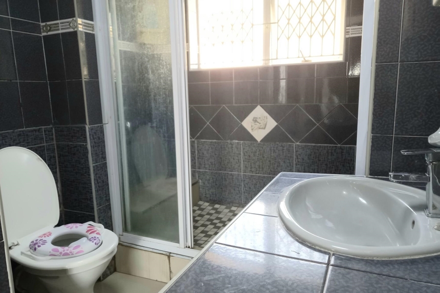 3 Bedroom Property for Sale in Kharwastan KwaZulu-Natal