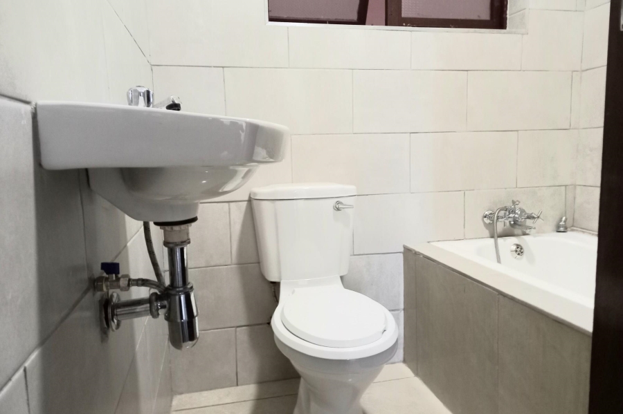 3 Bedroom Property for Sale in Kharwastan KwaZulu-Natal