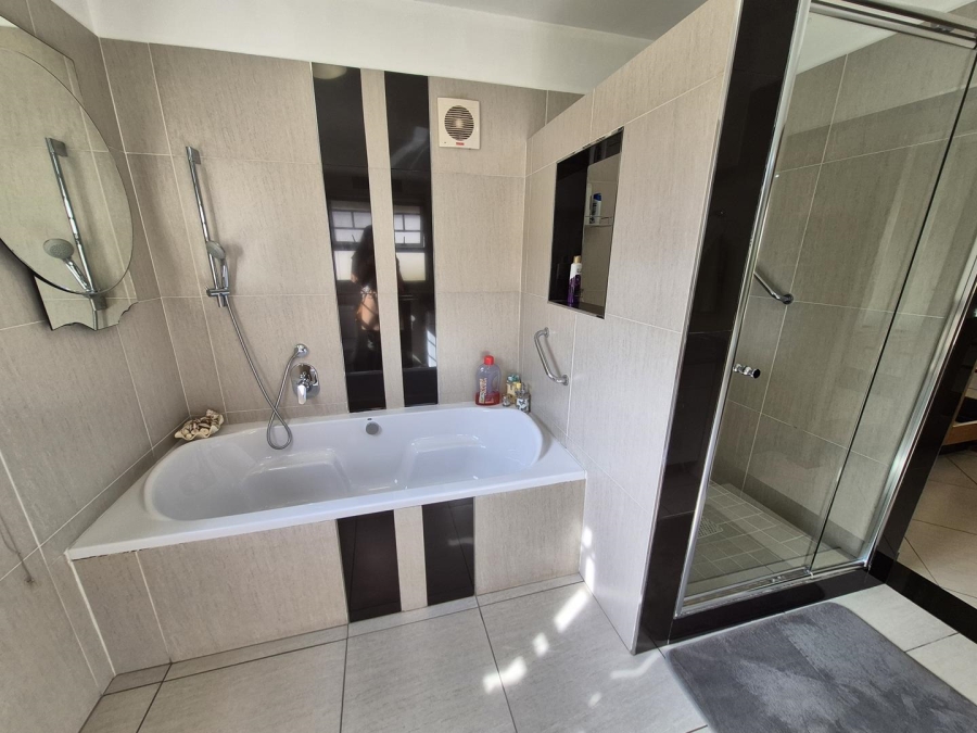 4 Bedroom Property for Sale in Clarendon KwaZulu-Natal