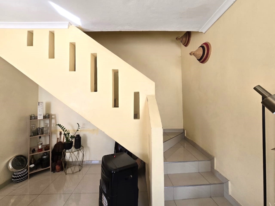 To Let 3 Bedroom Property for Rent in Avoca KwaZulu-Natal