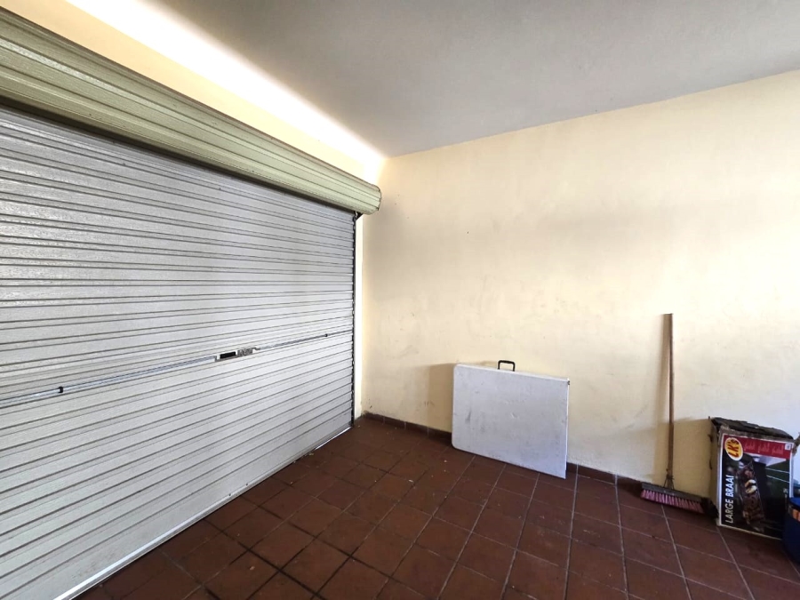To Let 3 Bedroom Property for Rent in Avoca KwaZulu-Natal