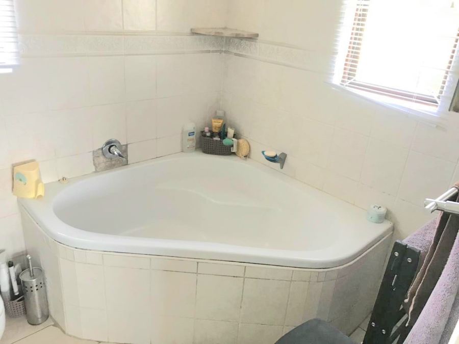 To Let 3 Bedroom Property for Rent in Shongweni KwaZulu-Natal