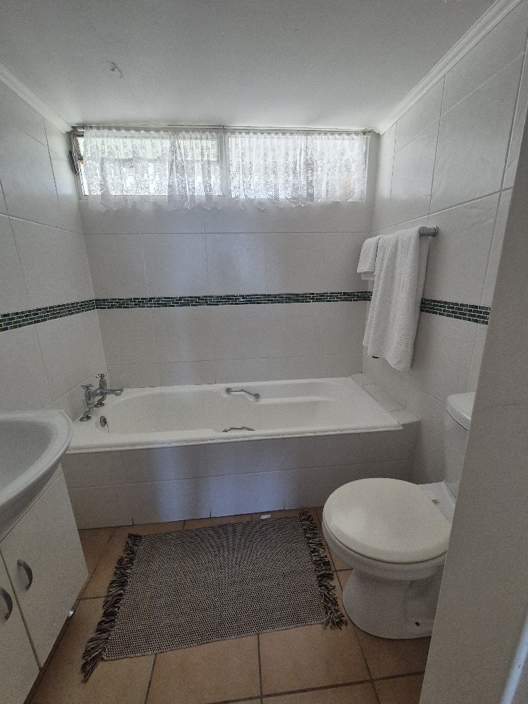 To Let 3 Bedroom Property for Rent in Beacon Rocks KwaZulu-Natal