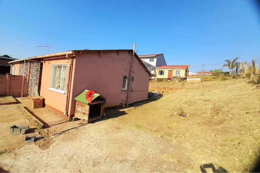 2 Bedroom Property for Sale in Trenance Manor KwaZulu-Natal