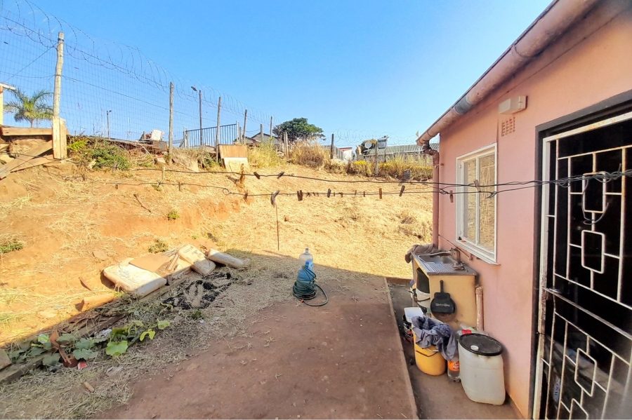 2 Bedroom Property for Sale in Trenance Manor KwaZulu-Natal