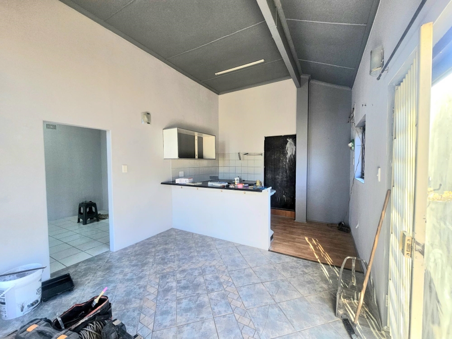 To Let 1 Bedroom Property for Rent in Montclair KwaZulu-Natal