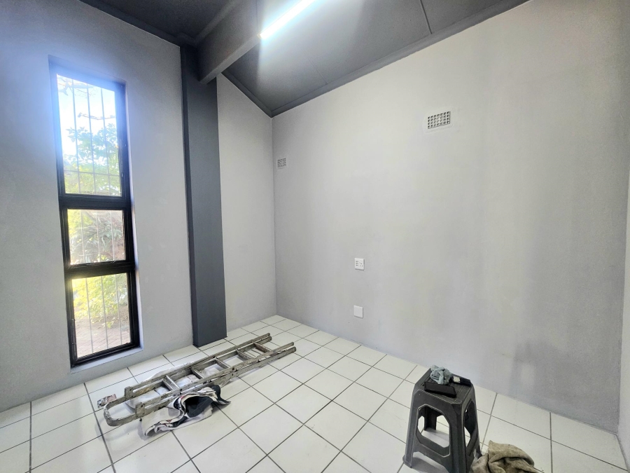 To Let 1 Bedroom Property for Rent in Montclair KwaZulu-Natal